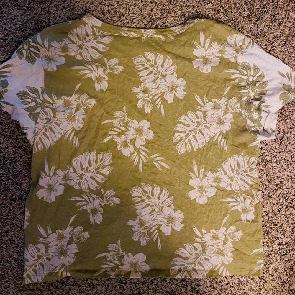 Crop top - Picture 2 of 4